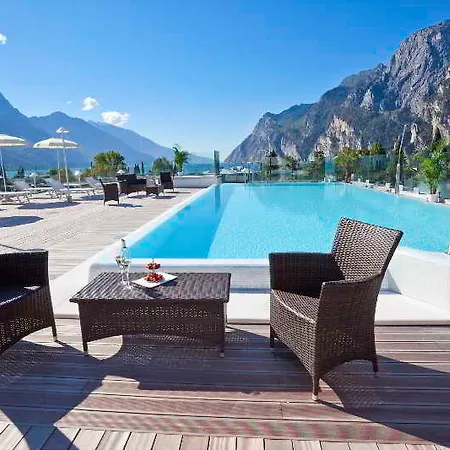 Kristal Palace - Tonelli - Adult Friendly Hotel Riva del Garda